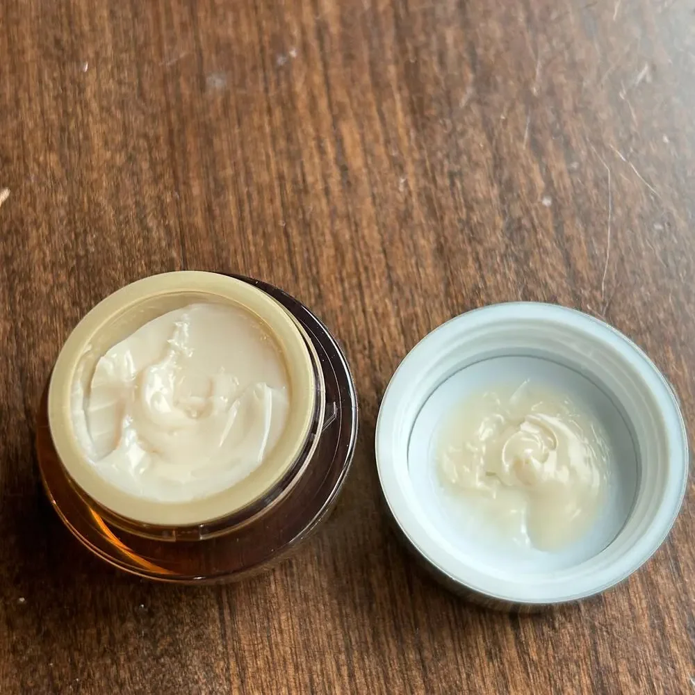 4 Estée Lauder samples Resilience Multi-Effect &  lift revitalizing supreme